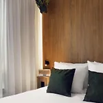 Townhouse Hotel 4*