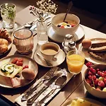 Hotel Townhouse 4*
