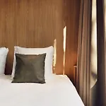 Townhouse Hotel 4*