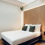 Townhouse Hotel
